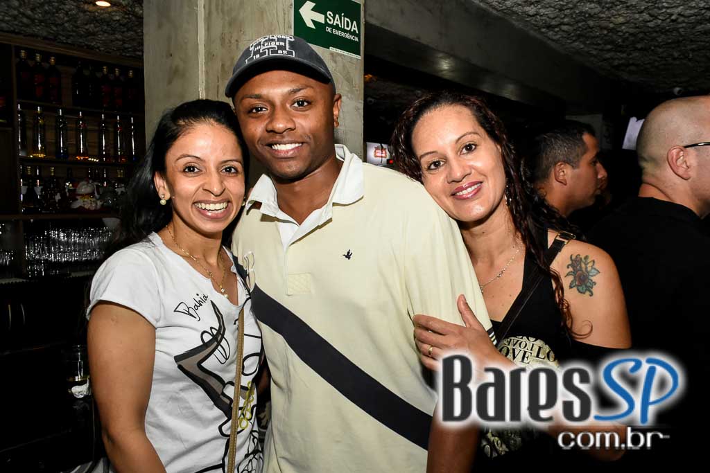 Nando e Ricky e Buiu SP comandaram a noite de quinta-feira no Boteco Todos os Santos Nando e Ricky e Buiu SP comandaram a noite de quinta-feira no Boteco Todos os Santos