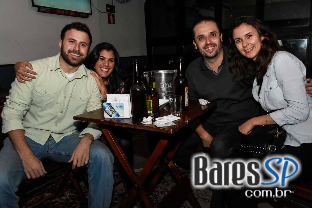 Nando e Ricky e Buiu SP comandaram a noite de quinta-feira no Boteco Todos os Santos Nando e Ricky e Buiu SP comandaram a noite de quinta-feira no Boteco Todos os Santos