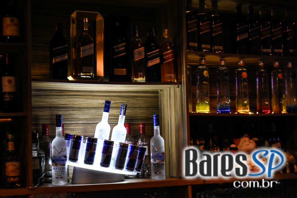 Nando e Ricky e Buiu SP comandaram a noite de quinta-feira no Boteco Todos os Santos Nando e Ricky e Buiu SP comandaram a noite de quinta-feira no Boteco Todos os Santos