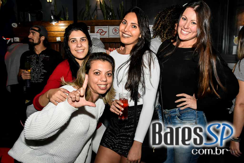 Nando e Ricky e Buiu SP comandaram a noite de quinta-feira no Boteco Todos os Santos Nando e Ricky e Buiu SP comandaram a noite de quinta-feira no Boteco Todos os Santos