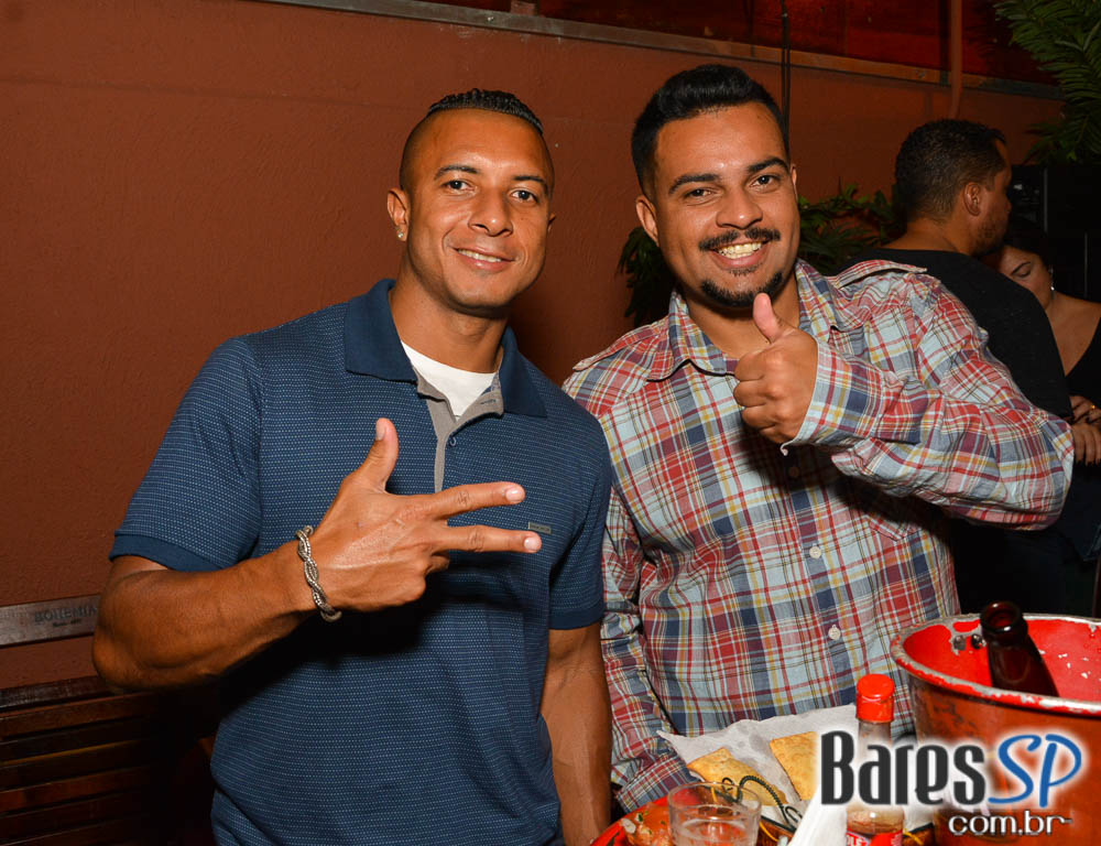 Toninho Geraes e Carllão Maneiro comandarsm a noite de sexta-feira no Traço de União Toninho Geraes e Carllão Maneiro comandarsm a noite de sexta-feira no Traço de União