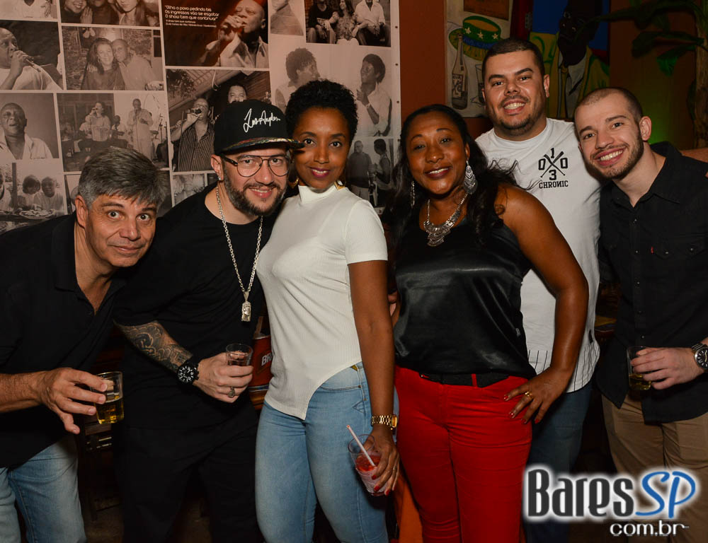 Toninho Geraes e Carllão Maneiro comandarsm a noite de sexta-feira no Traço de União Toninho Geraes e Carllão Maneiro comandarsm a noite de sexta-feira no Traço de União