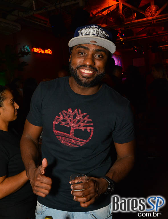 Toninho Geraes e Carllão Maneiro comandarsm a noite de sexta-feira no Traço de União Toninho Geraes e Carllão Maneiro comandarsm a noite de sexta-feira no Traço de União