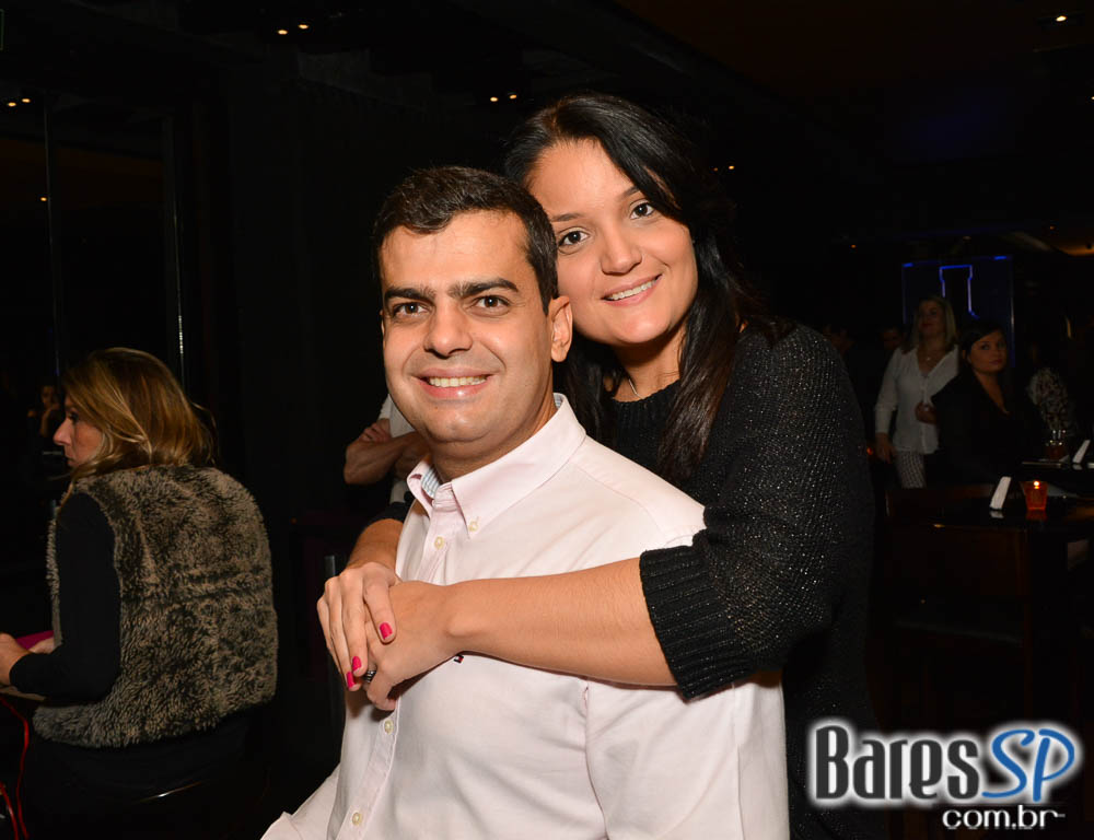 Banda Viva Noite se apresentaram no palco do Dezoito Bar Banda Viva Noite se apresentaram no palco do Dezoito Bar