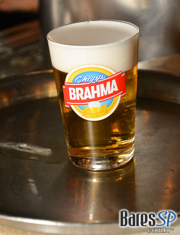 Aniversário de 10 anos do Bar Genial com lançamento de livro e nova receita no cardápio Aniversário de 10 anos do Bar Genial com lançamento de livro e nova receita no cardápio