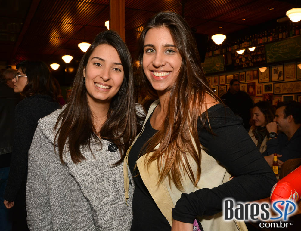 Aniversário de 10 anos do Bar Genial com lançamento de livro e nova receita no cardápio Aniversário de 10 anos do Bar Genial com lançamento de livro e nova receita no cardápio