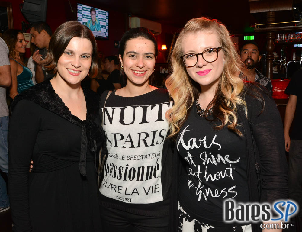 William Kim e banda Insônica comandaram a sexta com pop rock no Republic Pub William Kim e banda Insônica comandaram a sexta com pop rock no Republic Pub