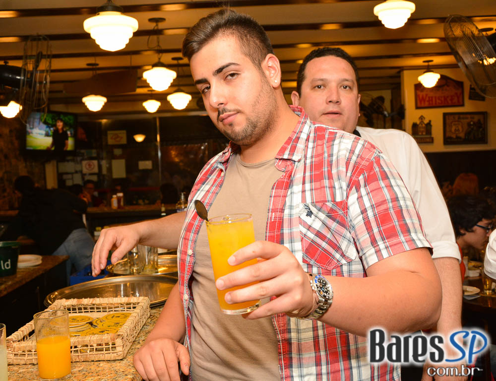 Os Manteigas apresentaram o melhor do MPB e pop rock sexta-feira no Bar Birô Os Manteigas apresentaram o melhor do MPB e pop rock sexta-feira no Bar Birô