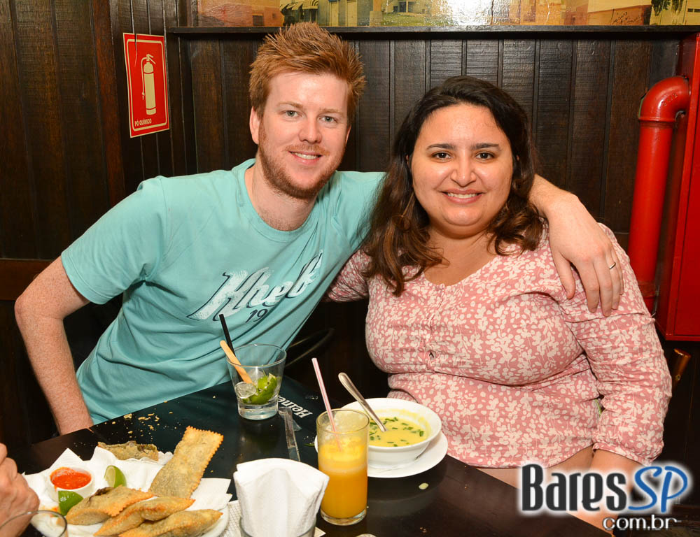 Os Manteigas apresentaram o melhor do MPB e pop rock sexta-feira no Bar Birô Os Manteigas apresentaram o melhor do MPB e pop rock sexta-feira no Bar Birô