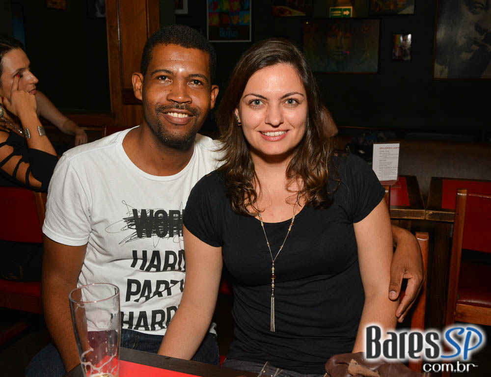 Bandas Mister Vinyl e D.A.D.I and The Passengers com clássicos do rock no Ton Ton Jazz Bandas Mister Vinyl e D.A.D.I and The Passengers com clássicos do rock no Ton Ton Jazz