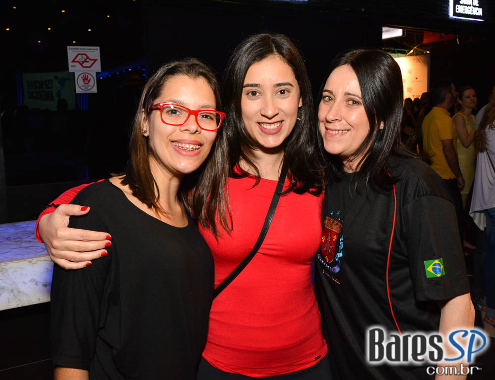 Ivete Sangalo agita a noite com sucessos do axé em show no Espaço das Américas Ivete Sangalo agita a noite com sucessos do axé em show no Espaço das Américas