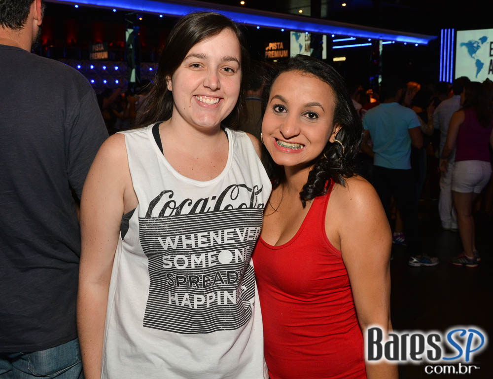 Ivete Sangalo agita a noite com sucessos do axé em show no Espaço das Américas Ivete Sangalo agita a noite com sucessos do axé em show no Espaço das Américas