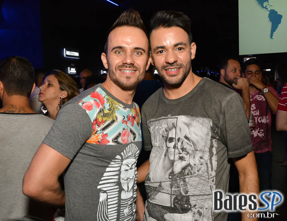 Ivete Sangalo agita a noite com sucessos do axé em show no Espaço das Américas Ivete Sangalo agita a noite com sucessos do axé em show no Espaço das Américas