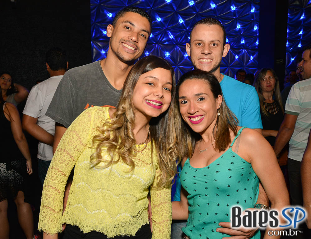 Ivete Sangalo agita a noite com sucessos do axé em show no Espaço das Américas Ivete Sangalo agita a noite com sucessos do axé em show no Espaço das Américas