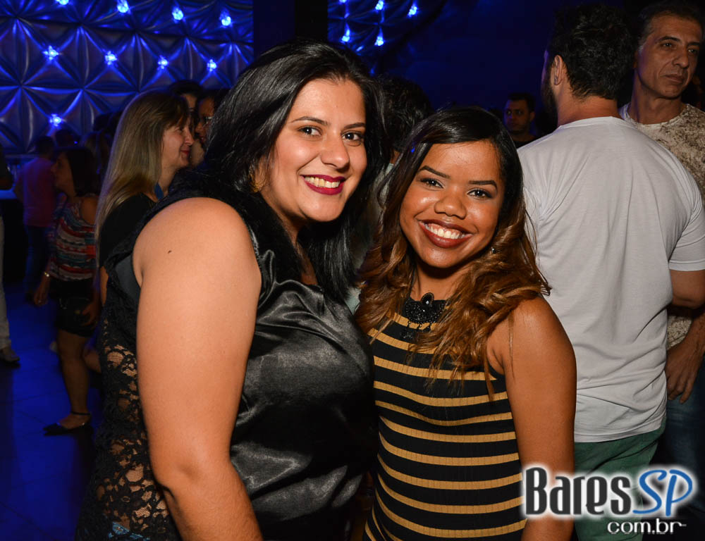 Ivete Sangalo agita a noite com sucessos do axé em show no Espaço das Américas Ivete Sangalo agita a noite com sucessos do axé em show no Espaço das Américas