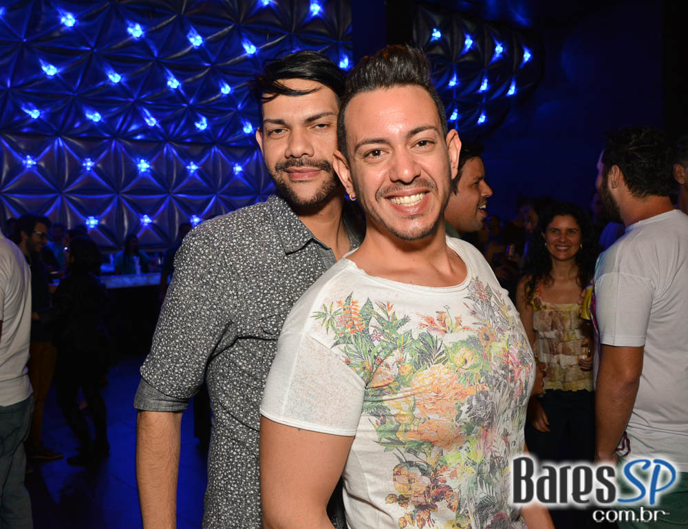 Ivete Sangalo agita a noite com sucessos do axé em show no Espaço das Américas Ivete Sangalo agita a noite com sucessos do axé em show no Espaço das Américas