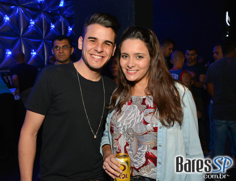 Ivete Sangalo agita a noite com sucessos do axé em show no Espaço das Américas Ivete Sangalo agita a noite com sucessos do axé em show no Espaço das Américas