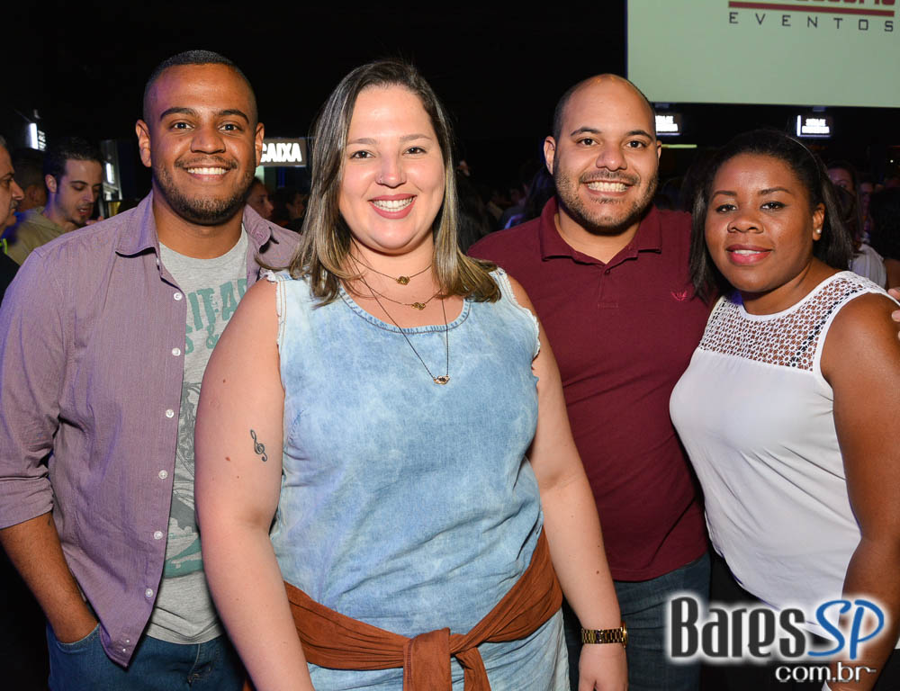 Ivete Sangalo agita a noite com sucessos do axé em show no Espaço das Américas Ivete Sangalo agita a noite com sucessos do axé em show no Espaço das Américas