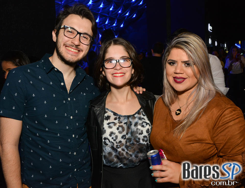 Ivete Sangalo agita a noite com sucessos do axé em show no Espaço das Américas Ivete Sangalo agita a noite com sucessos do axé em show no Espaço das Américas