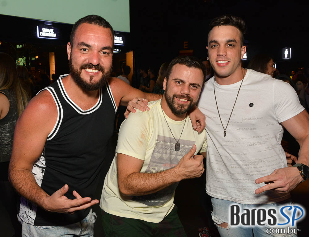 Ivete Sangalo agita a noite com sucessos do axé em show no Espaço das Américas Ivete Sangalo agita a noite com sucessos do axé em show no Espaço das Américas