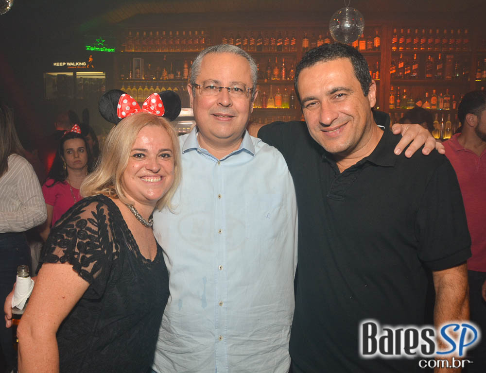 Akbar Lounge e Disco recebeu a Noite da Cerveja que animou a sexta-feira Akbar Lounge e Disco recebeu a Noite da Cerveja que animou a sexta-feira