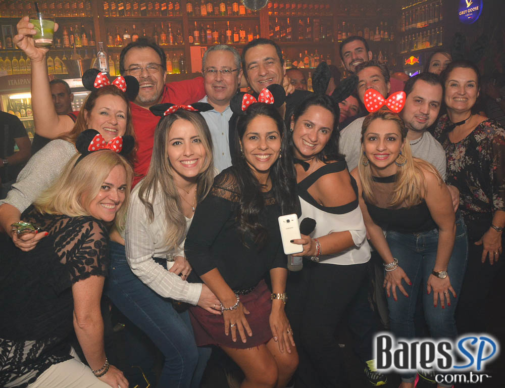 Akbar Lounge e Disco recebeu a Noite da Cerveja que animou a sexta-feira Akbar Lounge e Disco recebeu a Noite da Cerveja que animou a sexta-feira