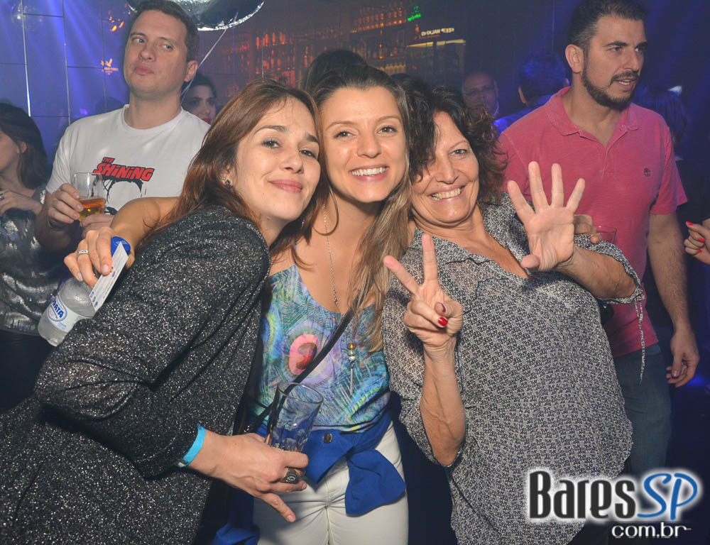 Akbar Lounge e Disco recebeu a Noite da Cerveja que animou a sexta-feira Akbar Lounge e Disco recebeu a Noite da Cerveja que animou a sexta-feira