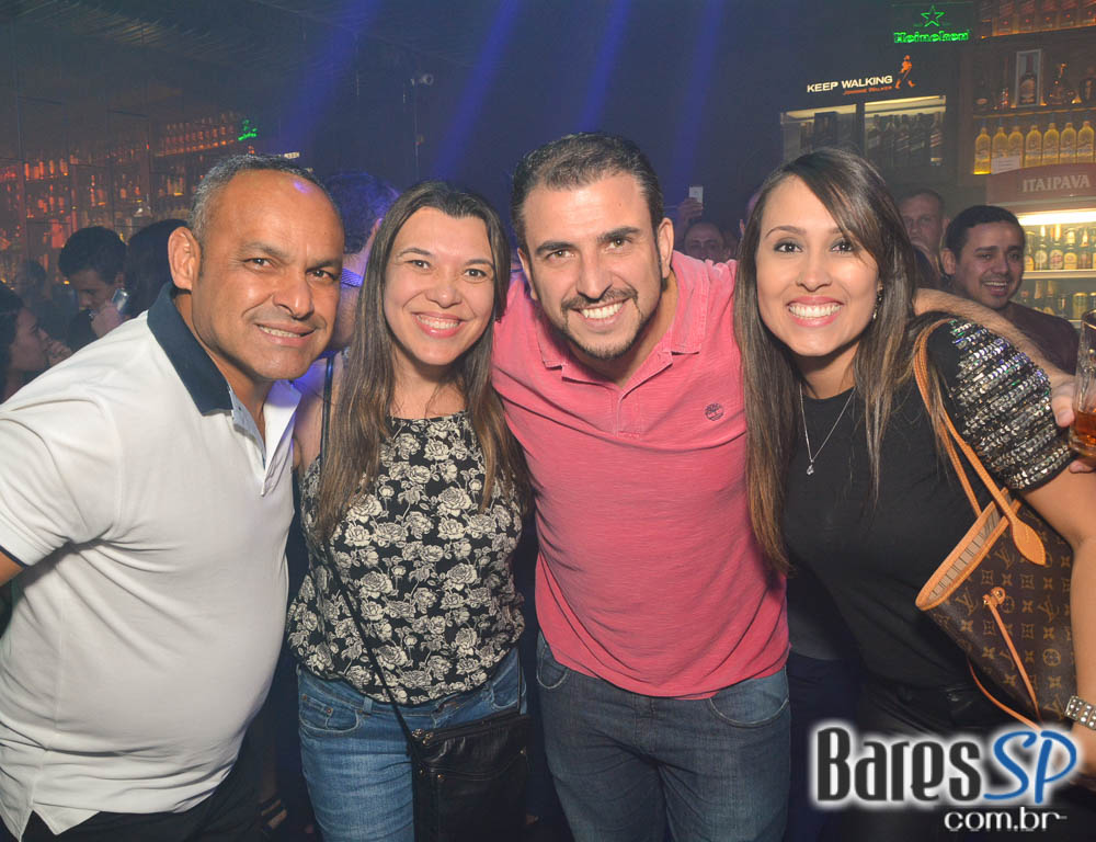 Akbar Lounge e Disco recebeu a Noite da Cerveja que animou a sexta-feira Akbar Lounge e Disco recebeu a Noite da Cerveja que animou a sexta-feira