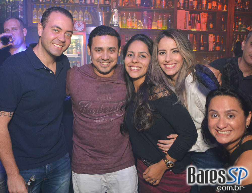 Akbar Lounge e Disco recebeu a Noite da Cerveja que animou a sexta-feira Akbar Lounge e Disco recebeu a Noite da Cerveja que animou a sexta-feira