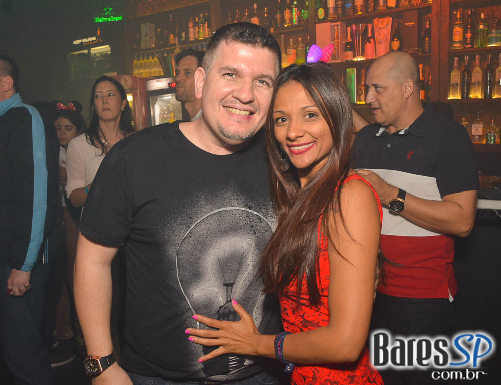 Akbar Lounge e Disco recebeu a Noite da Cerveja que animou a sexta-feira Akbar Lounge e Disco recebeu a Noite da Cerveja que animou a sexta-feira