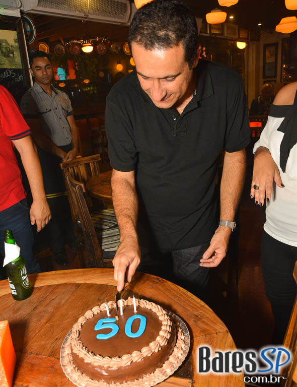 Akbar Lounge e Disco recebeu a Noite da Cerveja que animou a sexta-feira Akbar Lounge e Disco recebeu a Noite da Cerveja que animou a sexta-feira