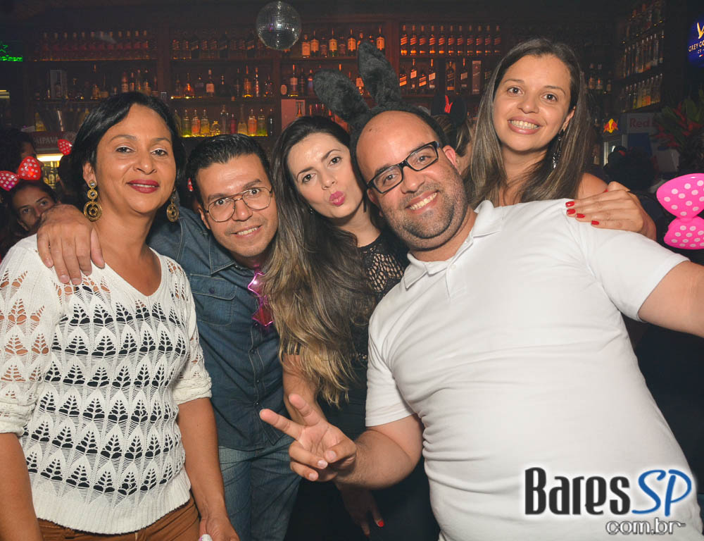 Noite da Tequila com DJs residentes animaram o Akbar Lounge e Disco Noite da Tequila com DJs residentes animaram o Akbar Lounge e Disco