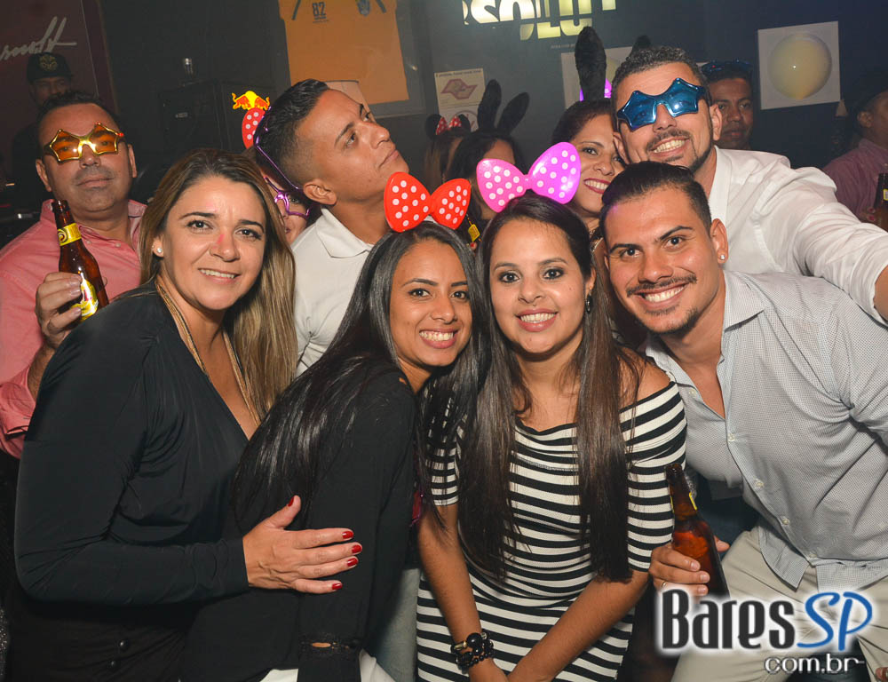 Noite da Tequila com DJs residentes animaram o Akbar Lounge e Disco Noite da Tequila com DJs residentes animaram o Akbar Lounge e Disco