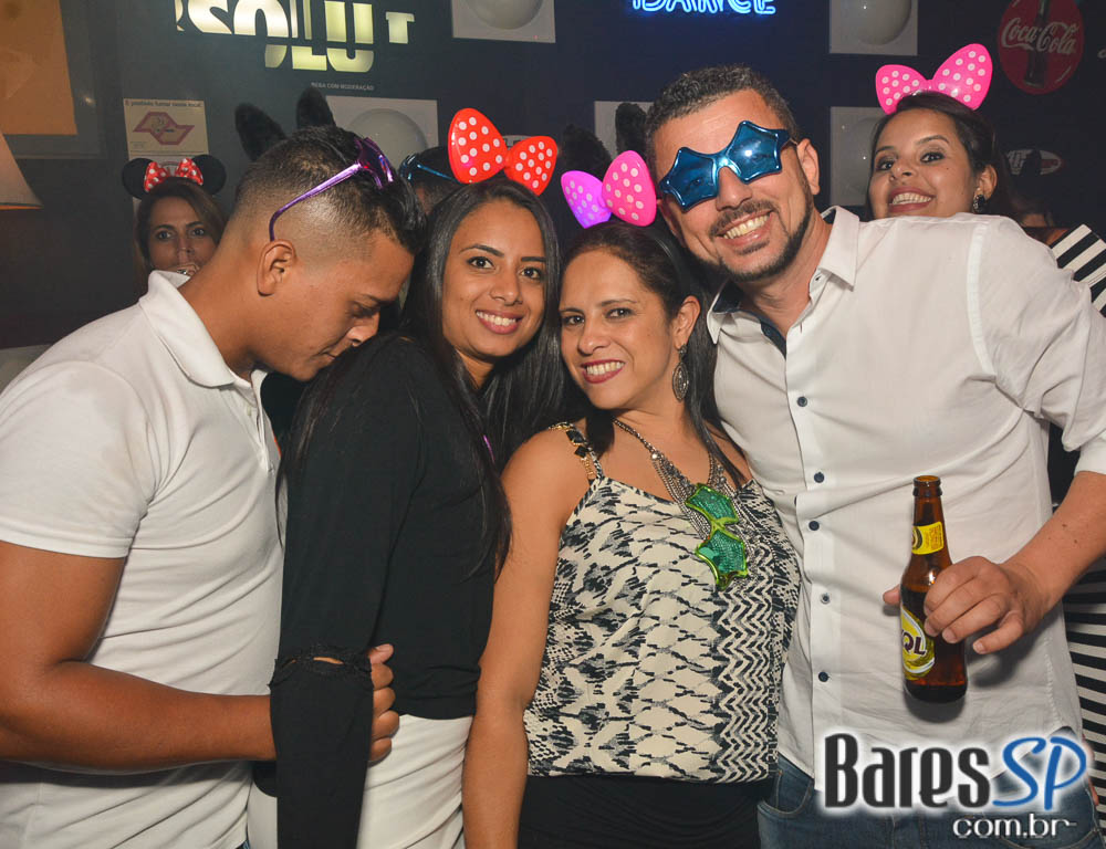 Noite da Tequila com DJs residentes animaram o Akbar Lounge e Disco Noite da Tequila com DJs residentes animaram o Akbar Lounge e Disco