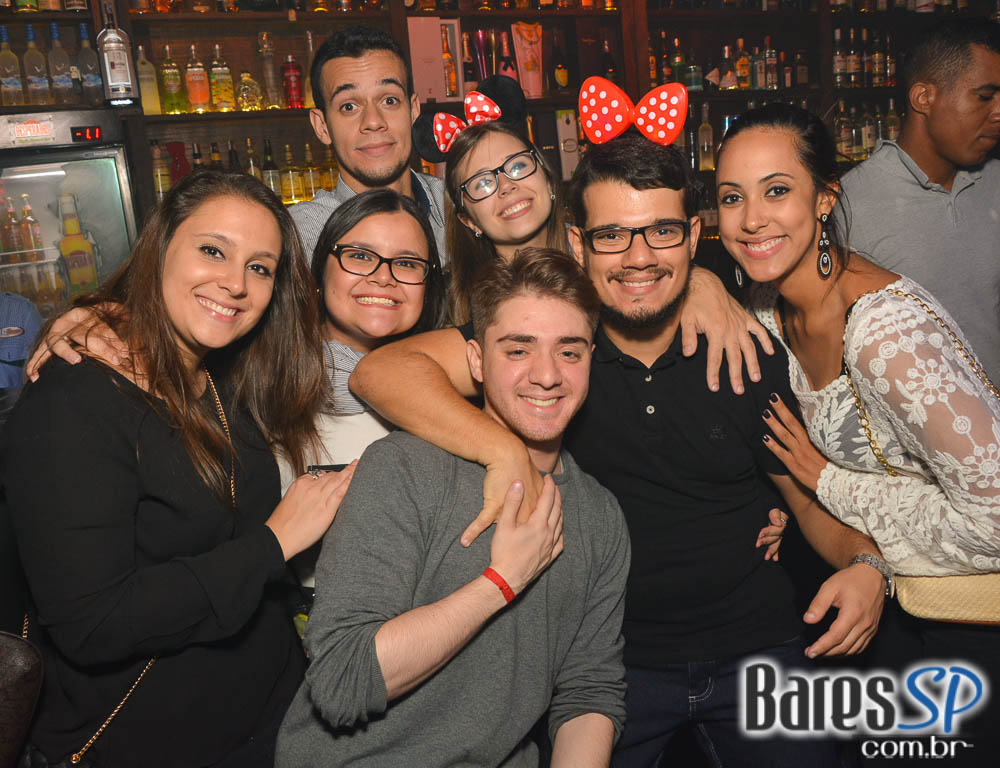 Noite da Tequila com DJs residentes animaram o Akbar Lounge e Disco Noite da Tequila com DJs residentes animaram o Akbar Lounge e Disco