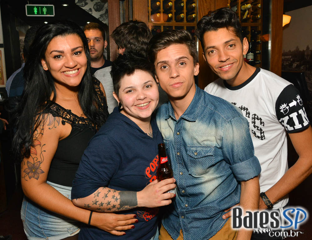 Noite da Tequila com DJs residentes animaram o Akbar Lounge e Disco Noite da Tequila com DJs residentes animaram o Akbar Lounge e Disco