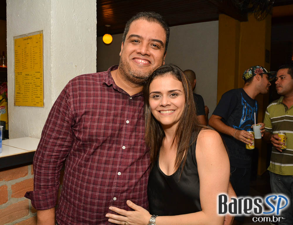 Sexta-feira a Banda Bicho de Pé colocou todo mundo no Canto da Ema para dançar forró Sexta-feira a Banda Bicho de Pé colocou todo mundo no Canto da Ema para dançar forró