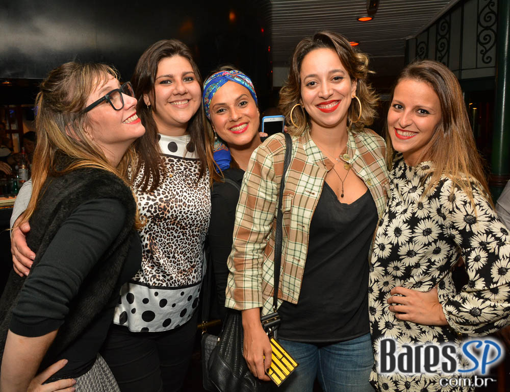 Serial Funkers animou a noite com seu estilo bem eclético no Bourbon Street Music Club Serial Funkers animou a noite com seu estilo bem eclético no Bourbon Street Music Club