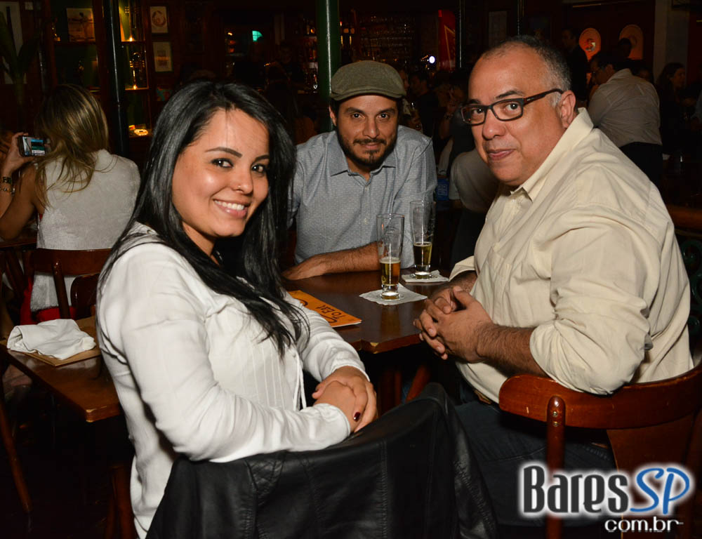 Serial Funkers animou a noite com seu estilo bem eclético no Bourbon Street Music Club Serial Funkers animou a noite com seu estilo bem eclético no Bourbon Street Music Club