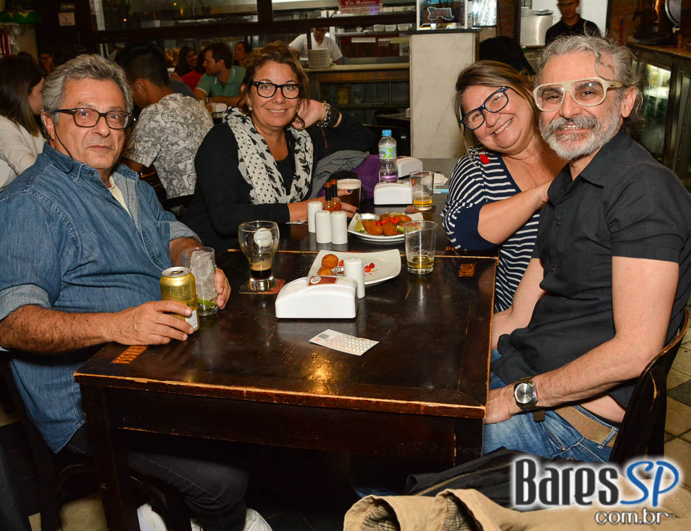 Happy Hour com comida boa e cerveja gelada foi no Bar Salve Jorge - Vila Madalena Happy Hour com comida boa e cerveja gelada foi no Bar Salve Jorge - Vila Madalena