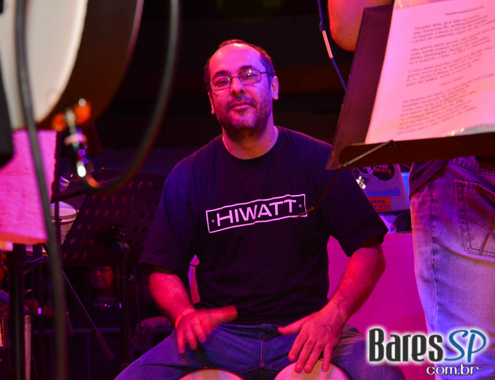 Batucada do Monobloco antecipou Carnaval 2017 no Clube Pinheiros Batucada do Monobloco antecipou Carnaval 2017 no Clube Pinheiros