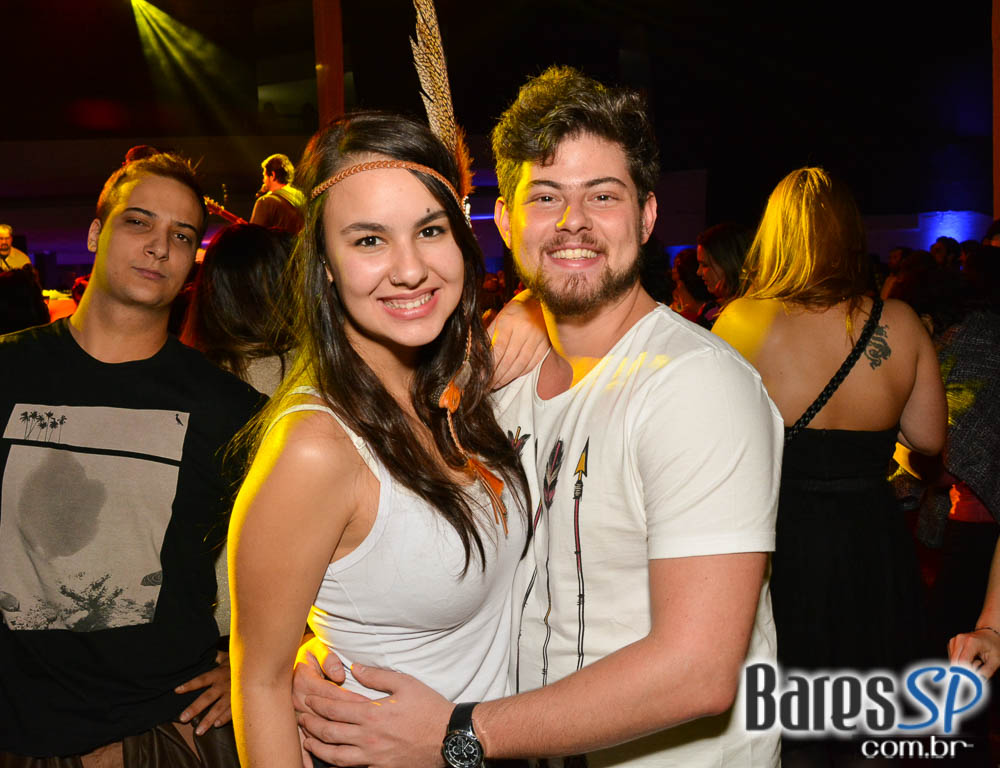 Batucada do Monobloco antecipou Carnaval 2017 no Clube Pinheiros Batucada do Monobloco antecipou Carnaval 2017 no Clube Pinheiros