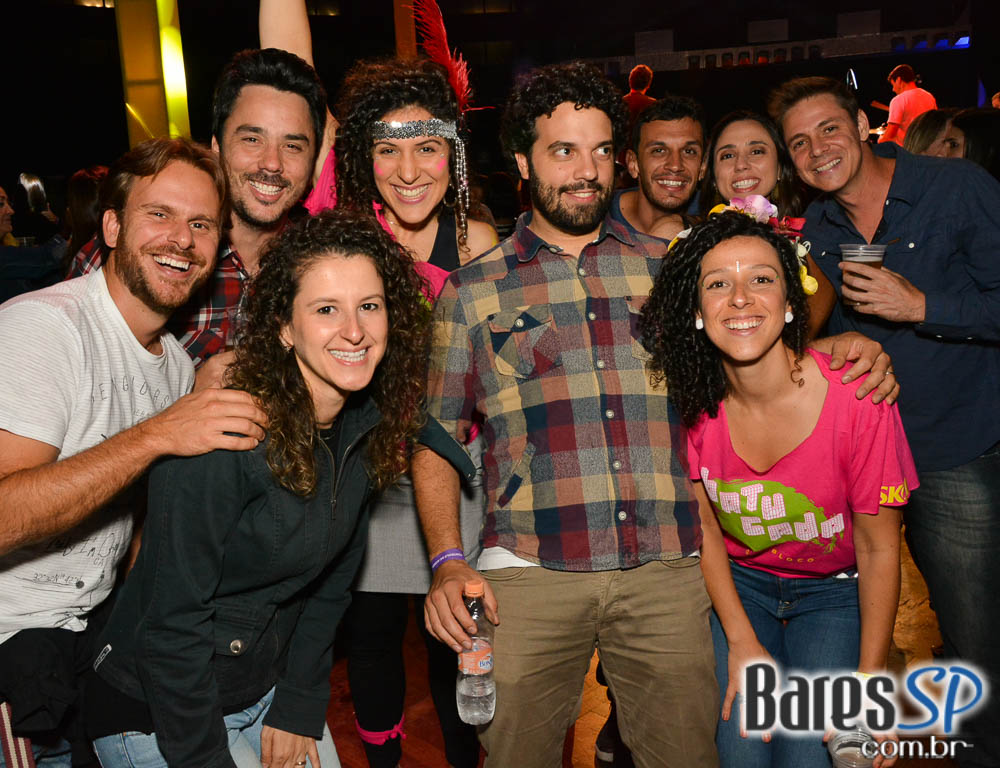 Batucada do Monobloco antecipou Carnaval 2017 no Clube Pinheiros Batucada do Monobloco antecipou Carnaval 2017 no Clube Pinheiros