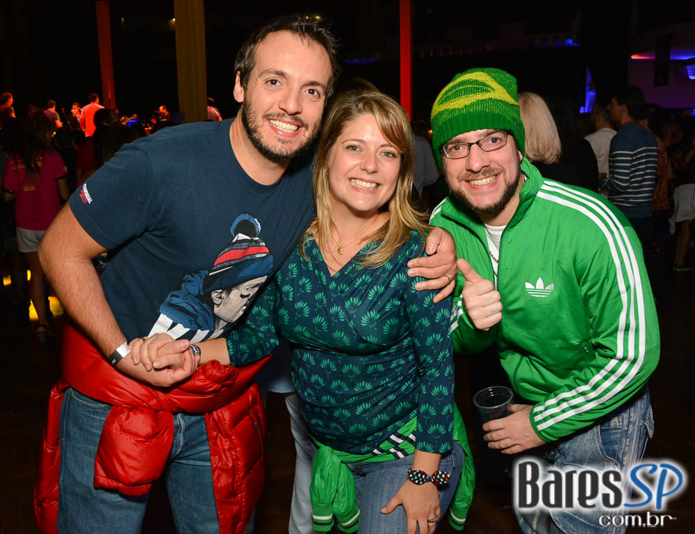 Batucada do Monobloco antecipou Carnaval 2017 no Clube Pinheiros Batucada do Monobloco antecipou Carnaval 2017 no Clube Pinheiros