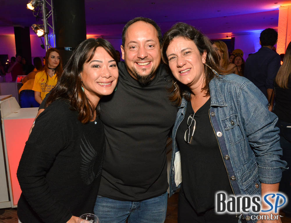 Batucada do Monobloco antecipou Carnaval 2017 no Clube Pinheiros Batucada do Monobloco antecipou Carnaval 2017 no Clube Pinheiros