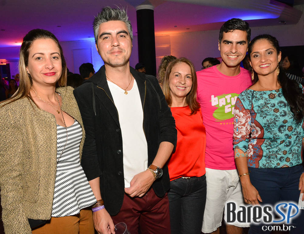 Batucada do Monobloco antecipou Carnaval 2017 no Clube Pinheiros Batucada do Monobloco antecipou Carnaval 2017 no Clube Pinheiros