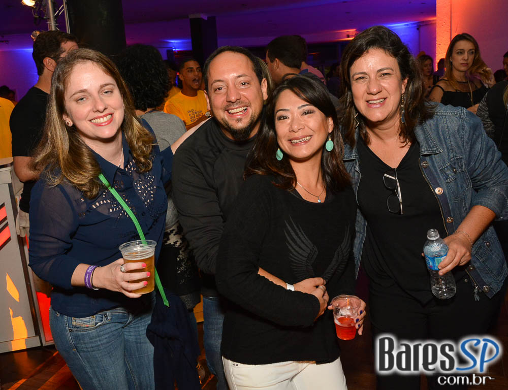 Batucada do Monobloco antecipou Carnaval 2017 no Clube Pinheiros Batucada do Monobloco antecipou Carnaval 2017 no Clube Pinheiros