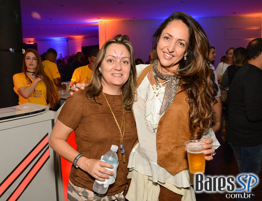 Batucada do Monobloco antecipou Carnaval 2017 no Clube Pinheiros Batucada do Monobloco antecipou Carnaval 2017 no Clube Pinheiros