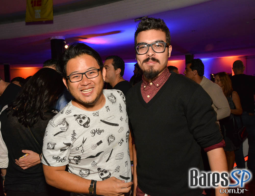 Batucada do Monobloco antecipou Carnaval 2017 no Clube Pinheiros Batucada do Monobloco antecipou Carnaval 2017 no Clube Pinheiros