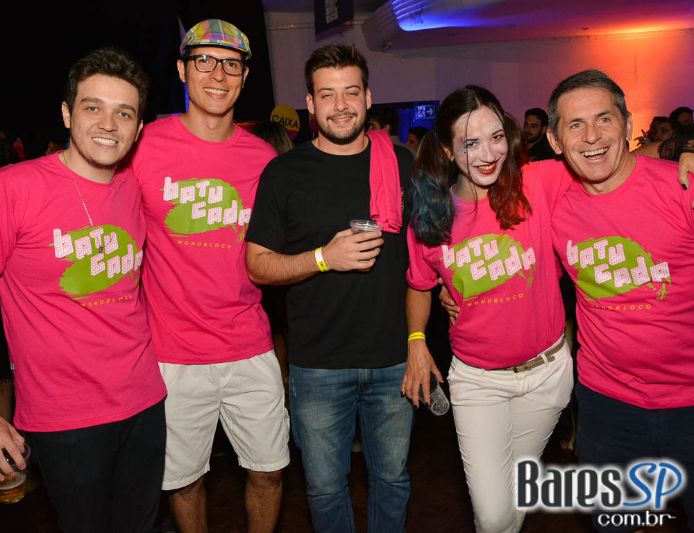 Batucada do Monobloco antecipou Carnaval 2017 no Clube Pinheiros Batucada do Monobloco antecipou Carnaval 2017 no Clube Pinheiros